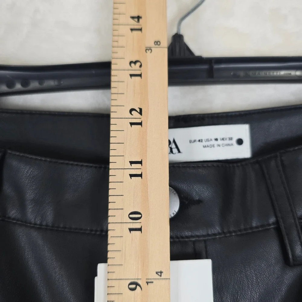NWT Zara The Dreed Pant Black Faux Leather High Rise Cropped Flared Womens 10
